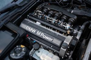 BMW M5 Touring 1992 года  (EU)